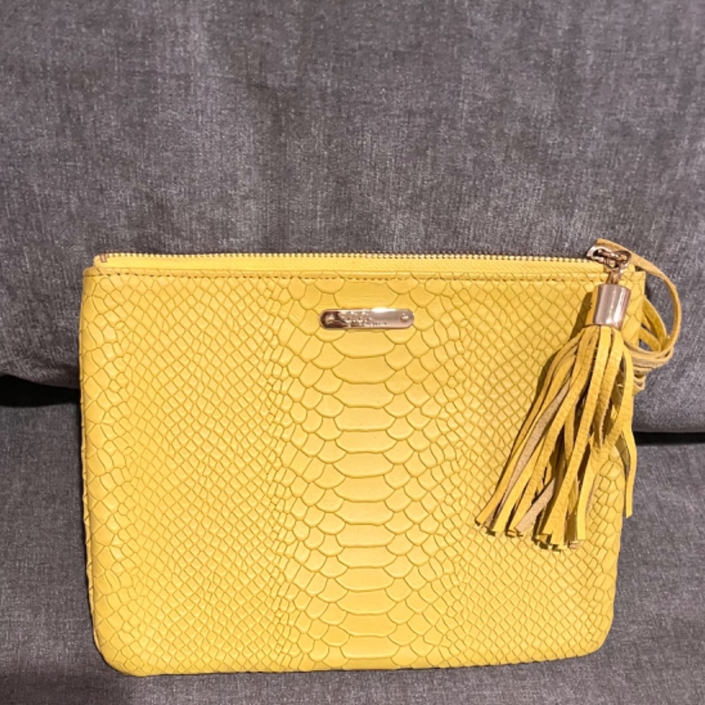 GiGi clutch bag